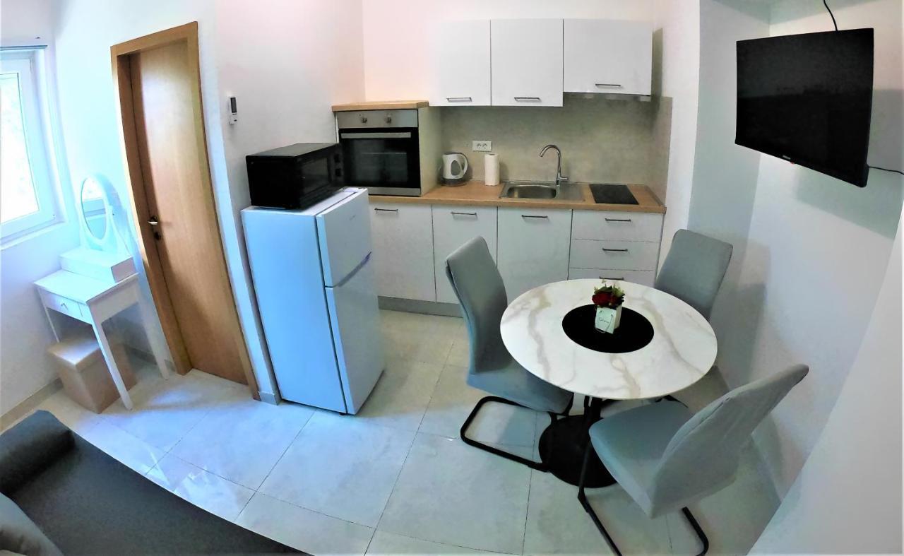 Apartman Tina Ražanac Εξωτερικό φωτογραφία