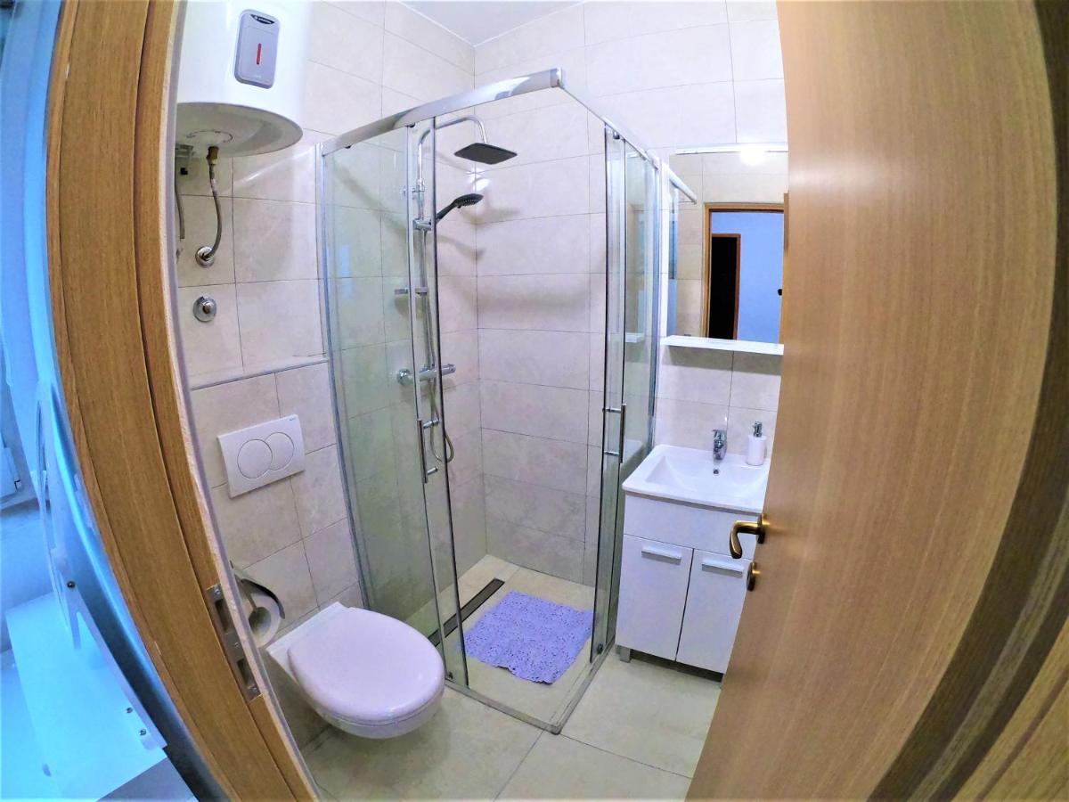 Apartman Tina Ražanac Εξωτερικό φωτογραφία